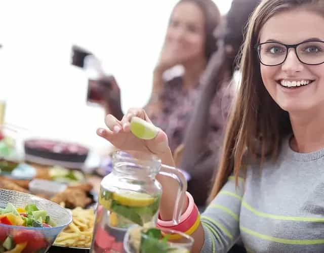 Kız Öğrenci Yurtlarında Sağlıklı Beslenme İpuçları