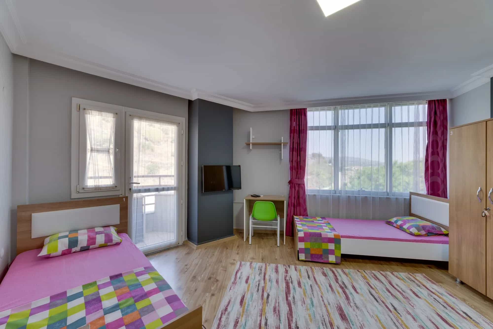 Derin Rezidans Kız Öğrenci Yurdu